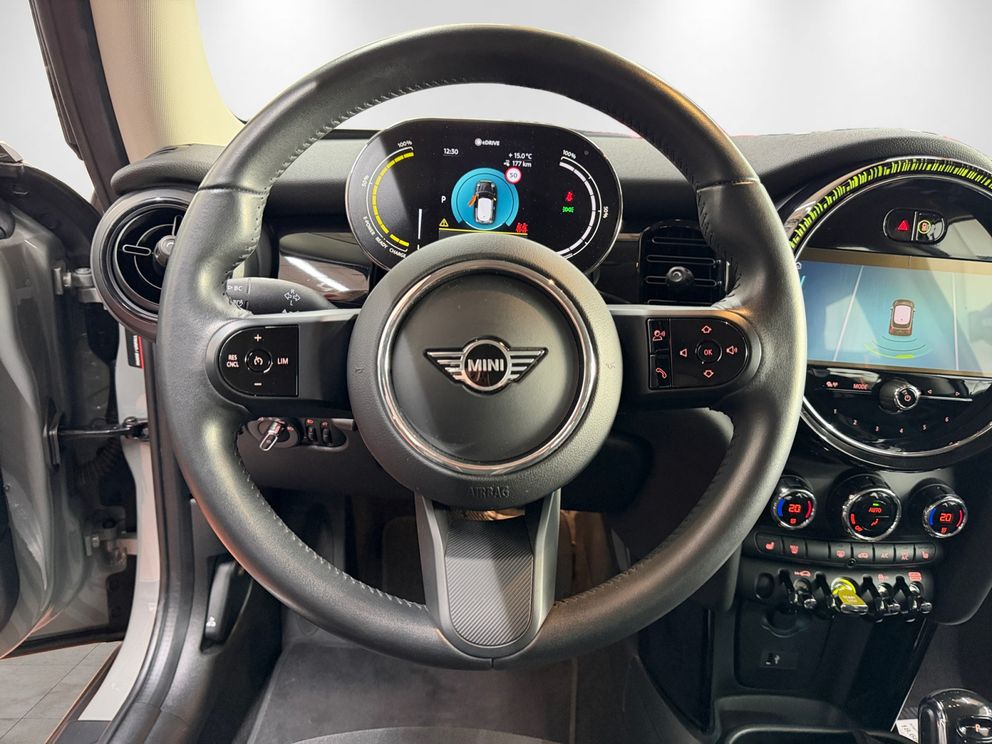 MINI Cooper SE Essential Trim 3-Türer LED+SHZ DW 0,25%
