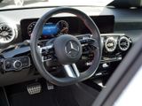 MERCEDES-BENZ A 250 e , AMG MEMO AHK KAMERA PANO SPUR STANDH