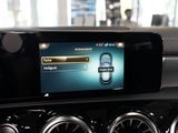 MERCEDES-BENZ A 180 KOM AMG NIGHT KAMERA PANO SPUR PDC SHD SHZ