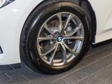 BMW 318 i+Navi+DAB+LED+PDCv+h+SHZ+Digitales Cockpit