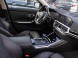 BMW 320 d+AHK+Navi+WLAN+DAB+LED+RFK+Leder+SHZ+PDCv+h