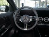 MERCEDES-BENZ GLA 200 NIGHT PROGRESSIVE MULTI 360 AHK DISTR