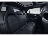 MERCEDES-BENZ GLA 250  AMG PANO PDC SHD SHZ