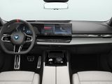 BMW i5 M60 xDrive B&W Panorama Autobahnassistent