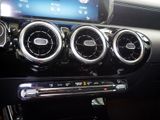 MERCEDES-BENZ A 200 d AMG NIGHT SPUR PANO DISTR KAMERA PDC