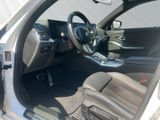 BMW 320 i Touring M Sport Pano Stop&Go H&K HUD DAB