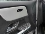 MERCEDES-BENZ GLA 200 d | AMG NIGHT AHK DISTR KAMERA PANO SPUR