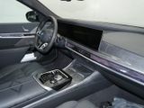 BMW 750 e M Sport Panorama Massage v+h Iconic Glow