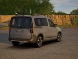 VW NFZ Caddy California 5-Sitzer Motor: 1,5 l TSI EU6 85 kW Getriebe: 7-Gang-Doppelkupplungsgetriebe Radstand: 2755 mm KR