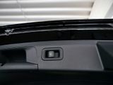 MERCEDES-BENZ A 250 4M AMG NIGHT SPUR PANO AHK DISTR KAMERA