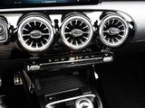 MERCEDES-BENZ CLA 200 Coupé AMG KAMERA PANO SPUR PDC SHD SHZ