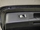 MERCEDES-BENZ E 220 d T // AVANTGARDE DISTR SPUR AHK KAMERA
