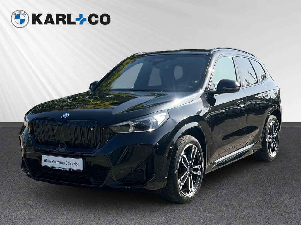 BMW iX1 xDrive 30 M Sport Pano ACC HUD H&K Keyless
