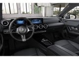 MERCEDES-BENZ A 200 d // PROGRESSIVE KAMERA PANO SPUR PDC SHD