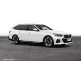 BMW 550e xDrive Touring