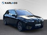 BMW iX 40 Sport Pano AHK ACC HUD 360 Kamera H&K LED
