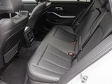 BMW 320 dSportline+Panorama+Navi+DAB+HUD+RFK+Leder