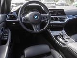 BMW 330 eSportline+Panorama+Navi+HUD+e-Sitze+PDCv+h