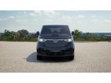 VW ID. Buzz Pro langer Radstand Motor: 210 kW (286 PS) 86 kWh Getriebe: 1-Gang-Automatikgetriebe Radstand: 3239 mm LR