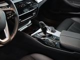 BMW 520d xDrive, Live Cockpit Prof.