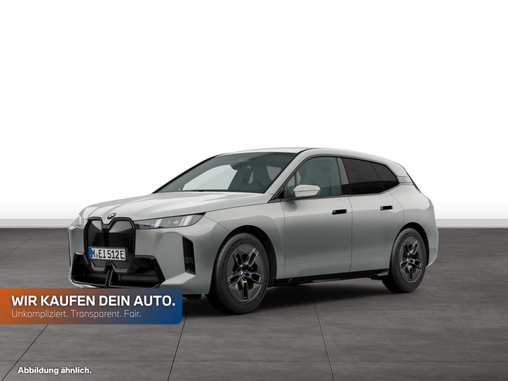 BMW iX xDrive60 