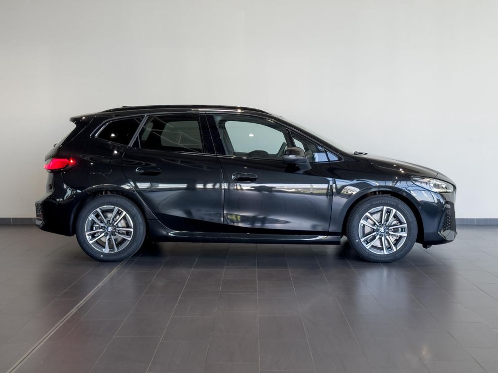 BMW 223 Active Tourer d xDrive M Sport LED+AHK+Navi