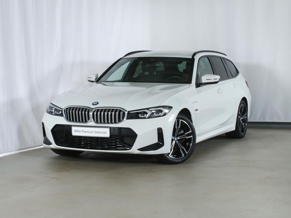 BMW 320 e M Sport TG AHK Adpatives Fahrwerk PDC
