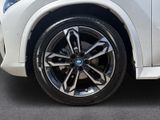BMW iX1 20 eDrive M Sport elektr.Pano HUD E-Sitze DAB