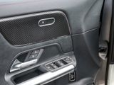 MERCEDES-BENZ GLA 200 d // AMG SPUR AHK KAMERA PDC SHZ MULTI