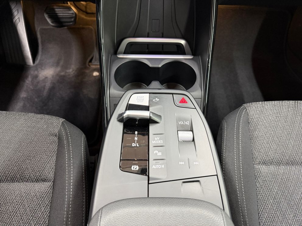BMW 218 Active Tourer Adapt.LED+HUD+SHZ+AppleCarplay
