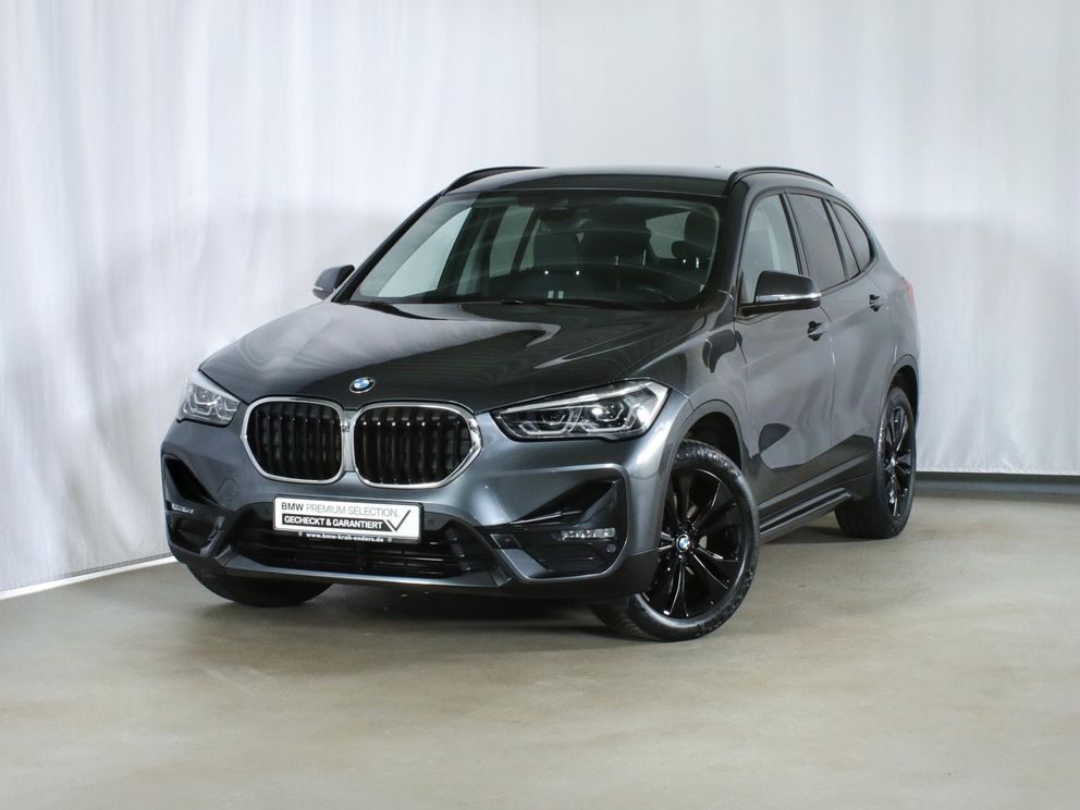 BMW X1 18 i Sport Line Navi Leder LED Rückfahrkam. El. Heckklappe PDCv+h