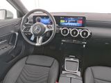 MERCEDES-BENZ A 200 , PROGRESSIVE SPUR PANO 360 PDC SHZ MULTI