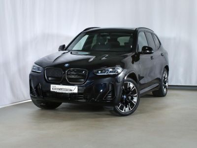 BMW iX3 Laser LenkHZG M-Fahrwerk HUD 360 ACC H&K