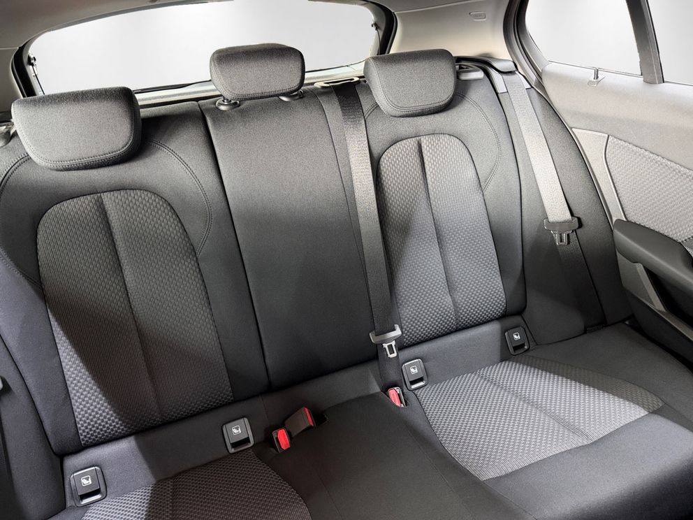 BMW 118 i-Automatik+Advantage+LM+PDC+SZH+LED