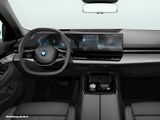 BMW 550e xDrive Touring