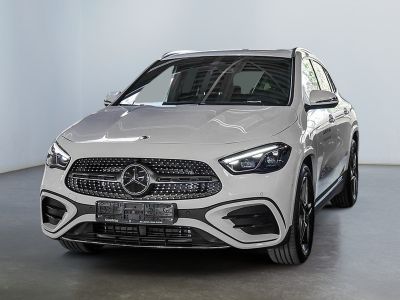 MERCEDES-BENZ GLA 200 AMG MULTI AHK KAMERA SPUR PDC SHZ