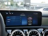 MERCEDES-BENZ A 200 d AMG NIGHT SPUR PANO KAMERA PDC SHZ