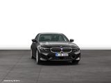 BMW 320i Limousine
