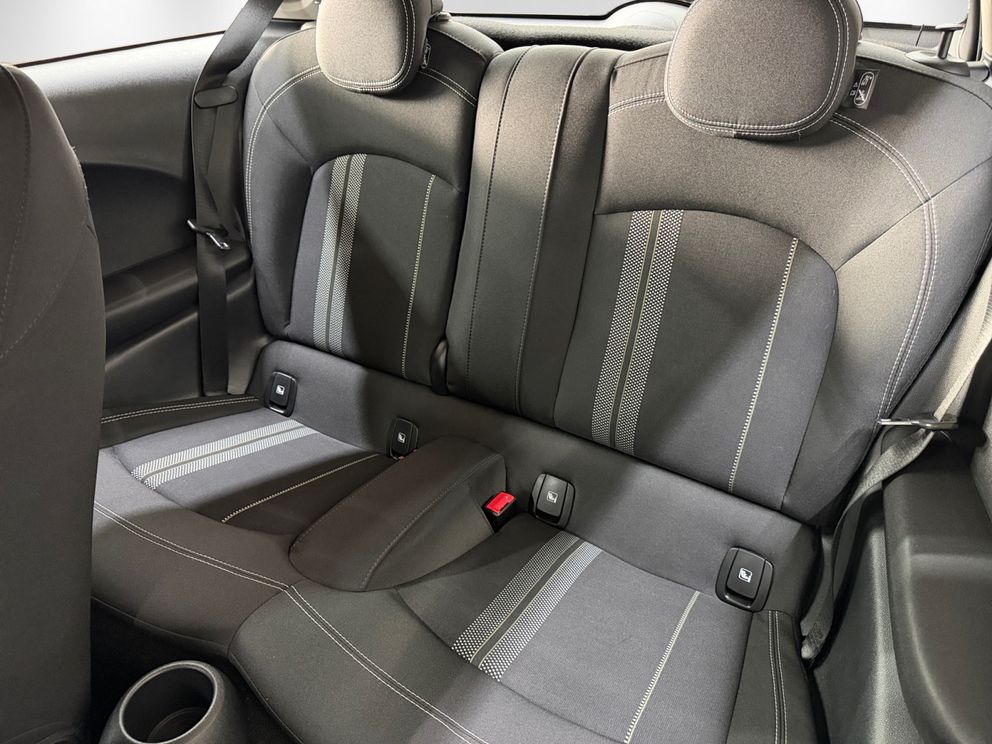 MINI Cooper SE Essential Trim 3-Türer LED+SHZ DW 0,25%