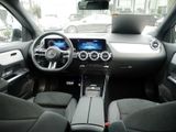 MERCEDES-BENZ GLA 200 d | AMG NIGHT AHK DISTR KAMERA PANO SPUR
