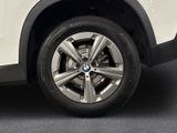 BMW X1 18 i sDrive Navigation Sportsitze LED DAB