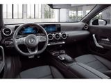 MERCEDES-BENZ A 200 AMG KAMERA PANO SPUR PDC SHD SHZ