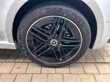 MERCEDES-BENZ V 300 AVANTGARDE ALLRAD AMG AIRMATIC WINTER NIGHT