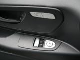 MERCEDES-BENZ eVito 129 Tourer Pro Lang LED SHZ Kamera Tempomat Klimaaut. Spiegel Paket