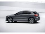MERCEDES-BENZ GLA 200  AMG NIGHT STANDH SPUR AHK 360 PDC SHZ