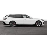 BMW 550e xDrive Touring