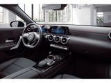 MERCEDES-BENZ A 200 AMG KAMERA PANO SPUR PDC SHD SHZ
