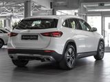 MERCEDES-BENZ GLA 200 d , PROGRESSIVE AHK KAMERA PANO SPUR PDC