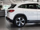 MERCEDES-BENZ GLA 180 , PROGRESSIVE KAMERA PANO SPUR PDC SHD