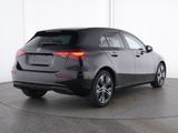 MERCEDES-BENZ A 200 , NIGHT PROGRESSIVE MULTI KAMERA SPUR PDC